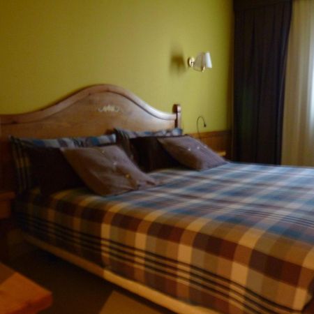 Petit Hotel Pas De La Casa Bagian luar foto